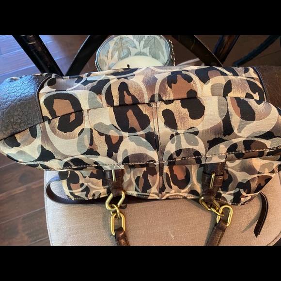 Coach purse - Picture 5 of 7